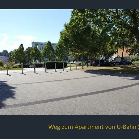 Mit Balkon Apartman
